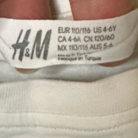 ⚽️H&M Unisex Kids Soccer Goals Graphic T-Shirt 🥅 Reversible Sequin 4-6 ⚽️ - Picture 3 of 6